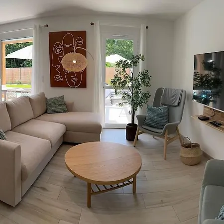 La Forêt D'armotte 11 *